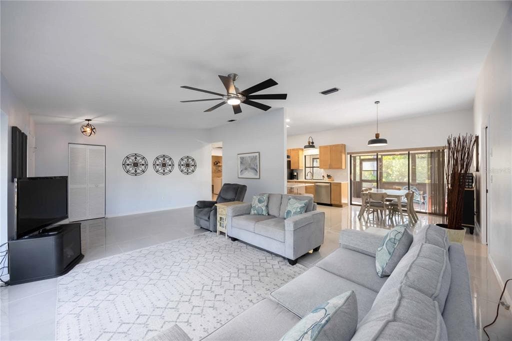 17341 HOLMES AVENUE, PORT CHARLOTTE, FL 33948 — zdjęcie 2