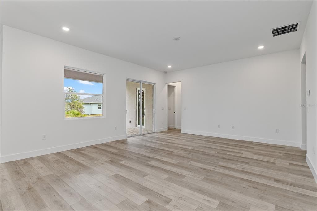 13514 KEYSTONE BOULEVARD, PORT CHARLOTTE, FL 33981 — zdjęcie 4