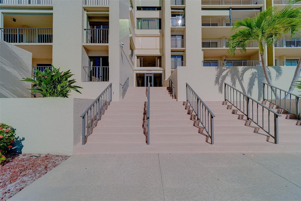 1480 GULF BOULEVARD # 201, CLEARWATER BEACH, FL 33767 — zdjęcie 4