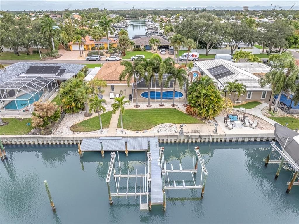 4200 46TH AVENUE S, ST PETERSBURG, FL 33711