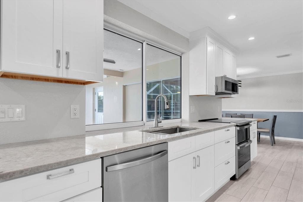 4200 46TH AVENUE S, ST PETERSBURG, FL 33711 — zdjęcie 5
