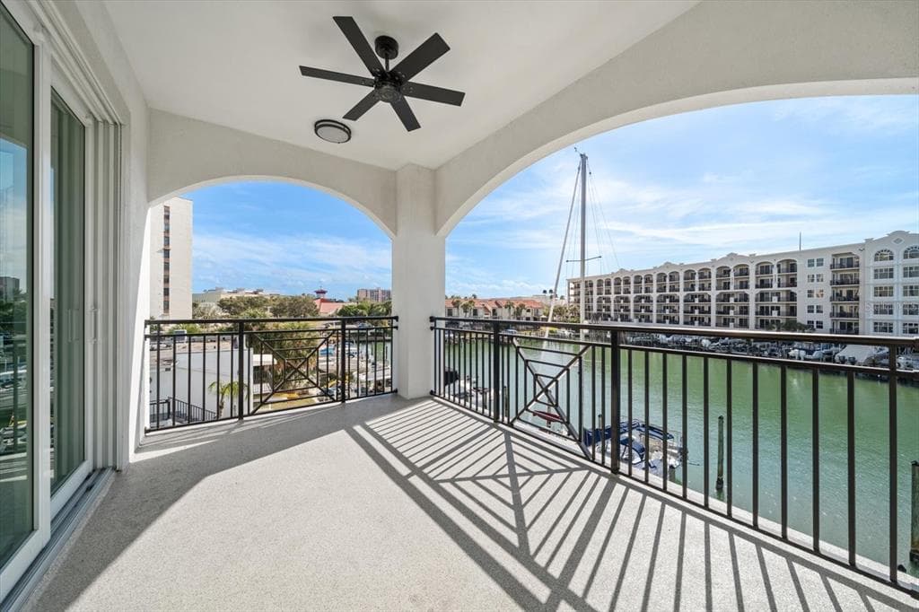 211 DOLPHIN POINT # 301, CLEARWATER, FL 33767 — zdjęcie 4