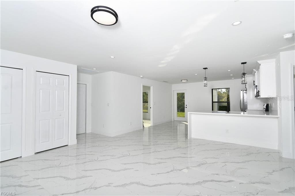 3417 57TH STREET W, LEHIGH ACRES, FL 33971 — zdjęcie 4