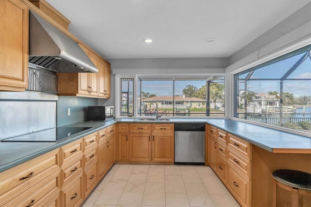 4935 62ND AVENUE S, ST PETERSBURG, FL 33715 — zdjęcie 3