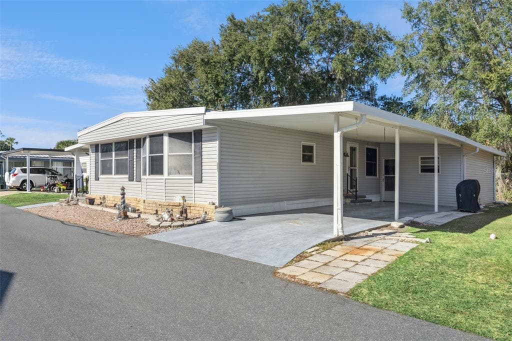 221 PINEWOOD DRIVE, EUSTIS, FL 32726 — zdjęcie 3