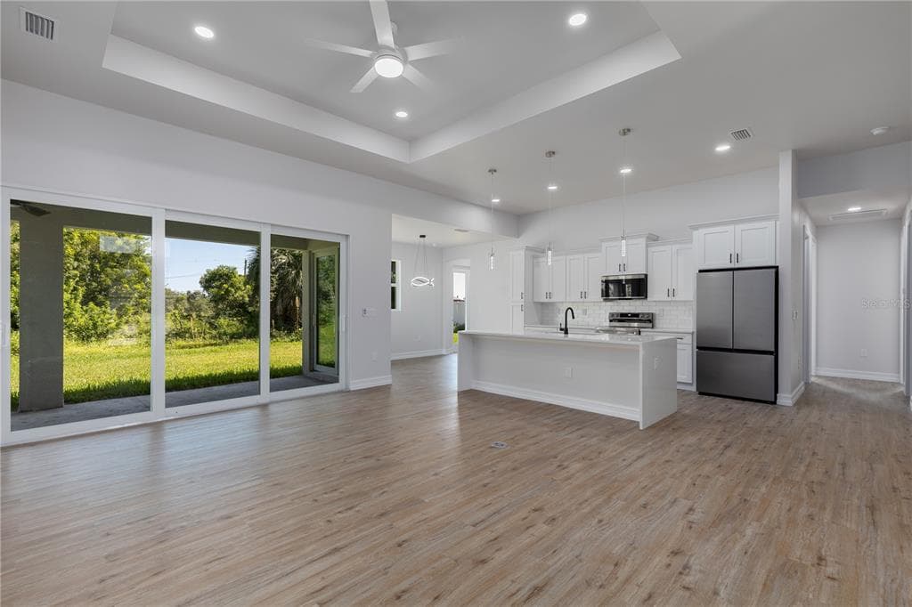 521 NW 5TH STREET, CAPE CORAL, FL 33993 — zdjęcie 2