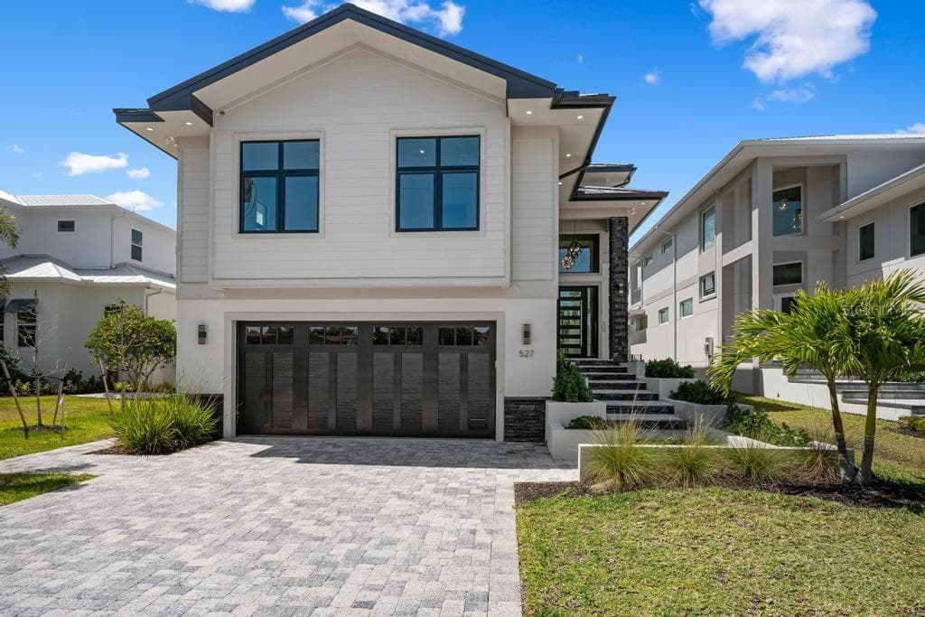 527 VENICE LANE, SARASOTA, FL 34242