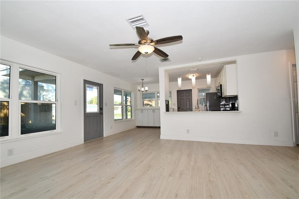 547 TRADE WINDS DRIVE, DUNEDIN, FL 34698 — zdjęcie 5