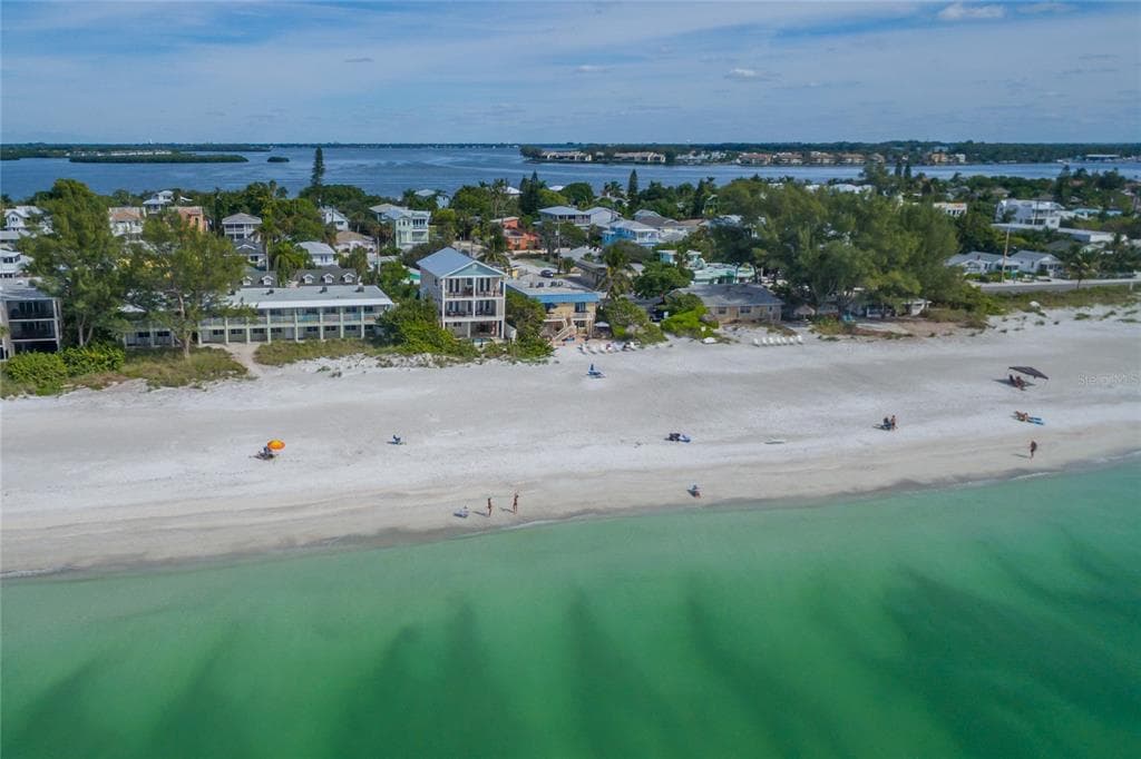 2302 GULF DRIVE N, BRADENTON BEACH, FL 34217 — zdjęcie 4