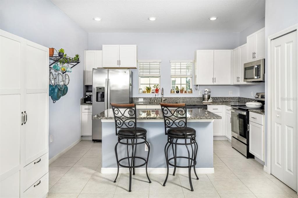 842 TENNYSON MILL CIRCLE, TAMPA, FL 33619 — zdjęcie 2