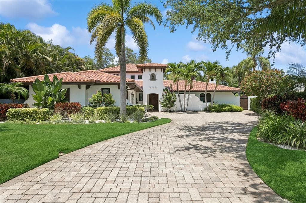 145 BAY POINT DRIVE NE, ST PETERSBURG, FL 33704 — zdjęcie 2
