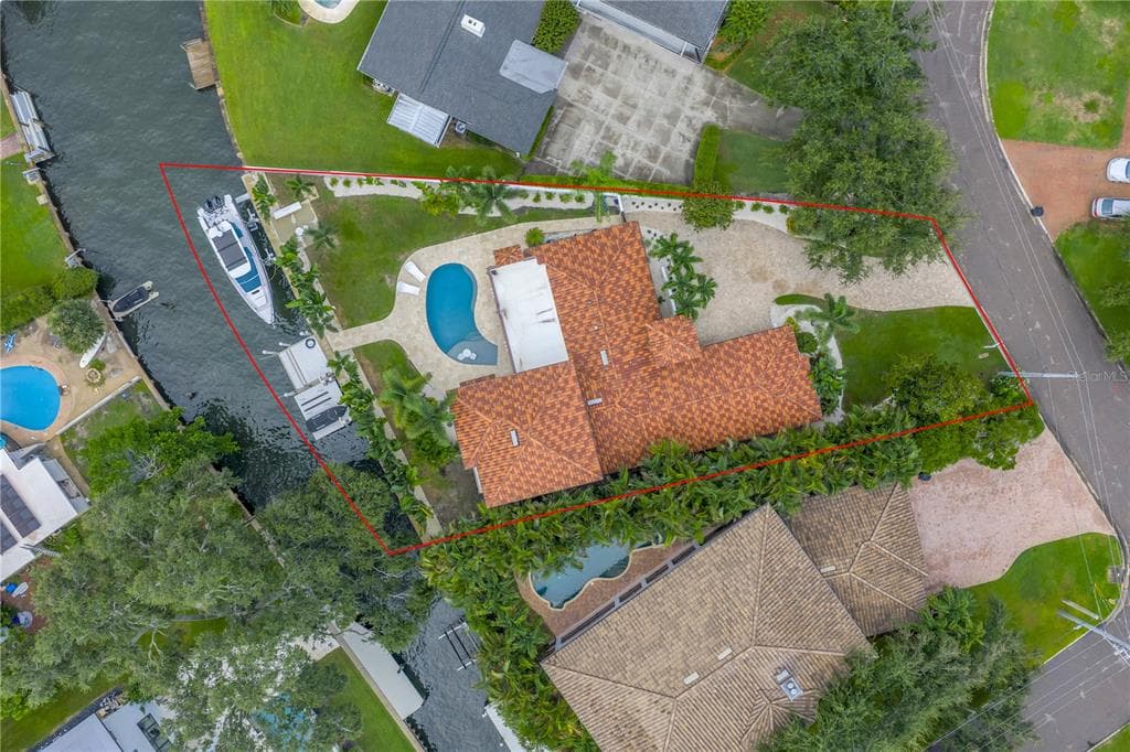 145 BAY POINT DRIVE NE, ST PETERSBURG, FL 33704 — zdjęcie 4