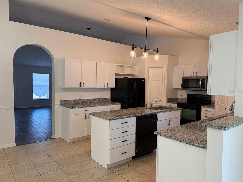 916 NANCY COURT, KISSIMMEE, FL 34759 — zdjęcie 3