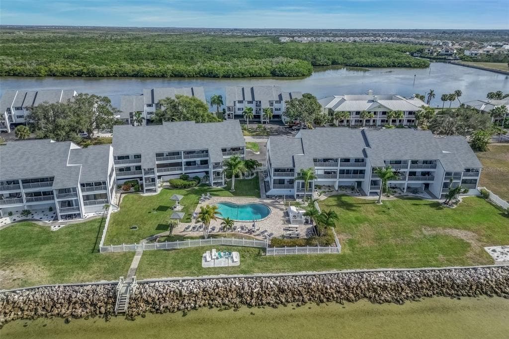 803 BAHIA DEL SOL DRIVE # B, RUSKIN, FL 33570 — zdjęcie 2