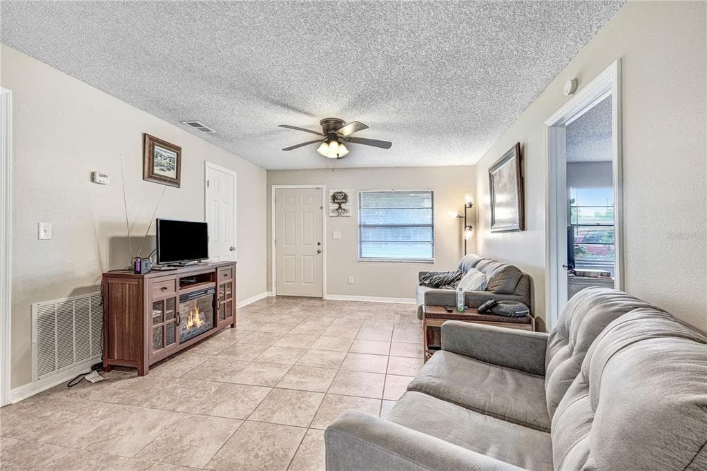 2442 DIANNE DRIVE, COCOA, FL 32926 — zdjęcie 2
