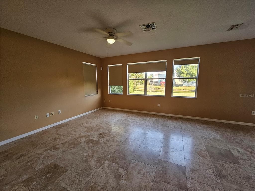 1881 STRATHMORE CIRCLE, MOUNT DORA, FL 32757 — zdjęcie 3