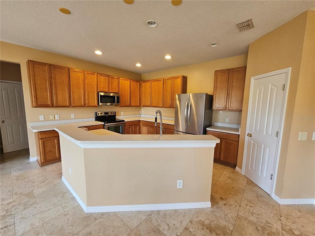 1881 STRATHMORE CIRCLE, MOUNT DORA, FL 32757 — zdjęcie 5