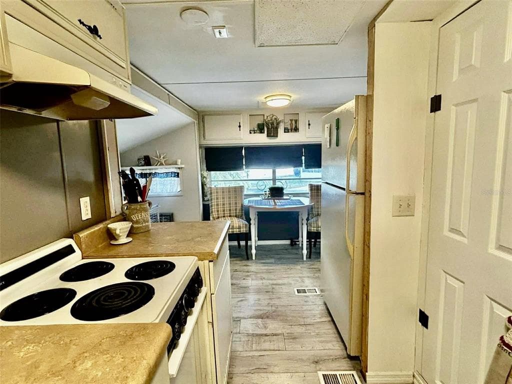 7041 FAIRVIEW VILLAGE CIRCLE, WINTER HAVEN, FL 33881 — zdjęcie 5
