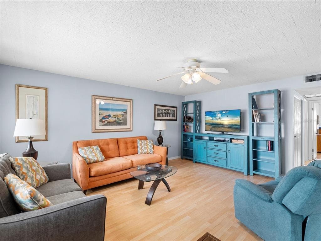 1235 S HIGHLAND AVENUE # 2-207, CLEARWATER, FL 33756 — zdjęcie 3