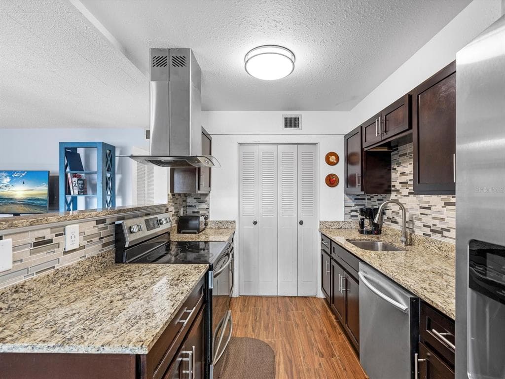 1235 S HIGHLAND AVENUE # 2-207, CLEARWATER, FL 33756 — zdjęcie 4