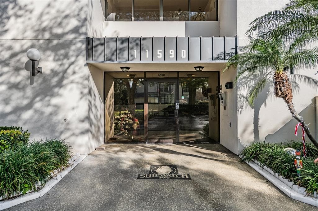 11590 SHIPWATCH DRIVE # 347, LARGO, FL 33774 — zdjęcie 4