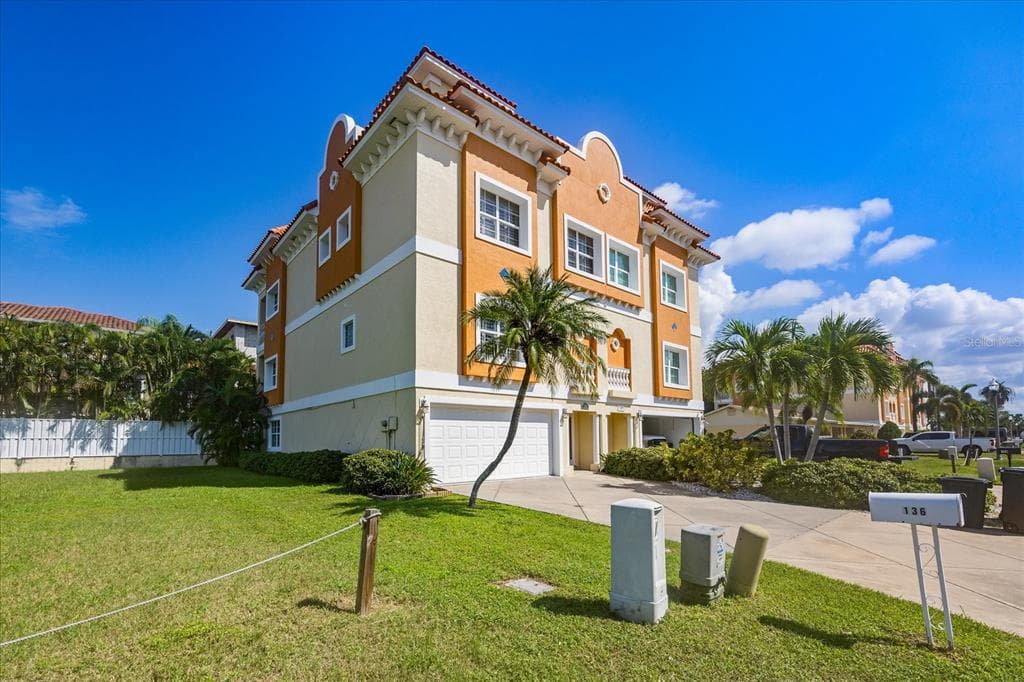 136 175TH AVENUE E, REDINGTON SHORES, FL 33708 — zdjęcie 4