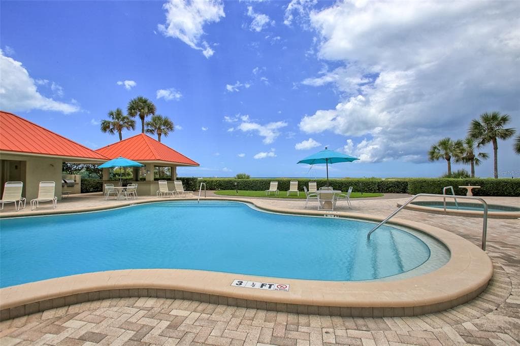 1290 GULF BOULEVARD # 903, CLEARWATER BEACH, FL 33767 — zdjęcie 2