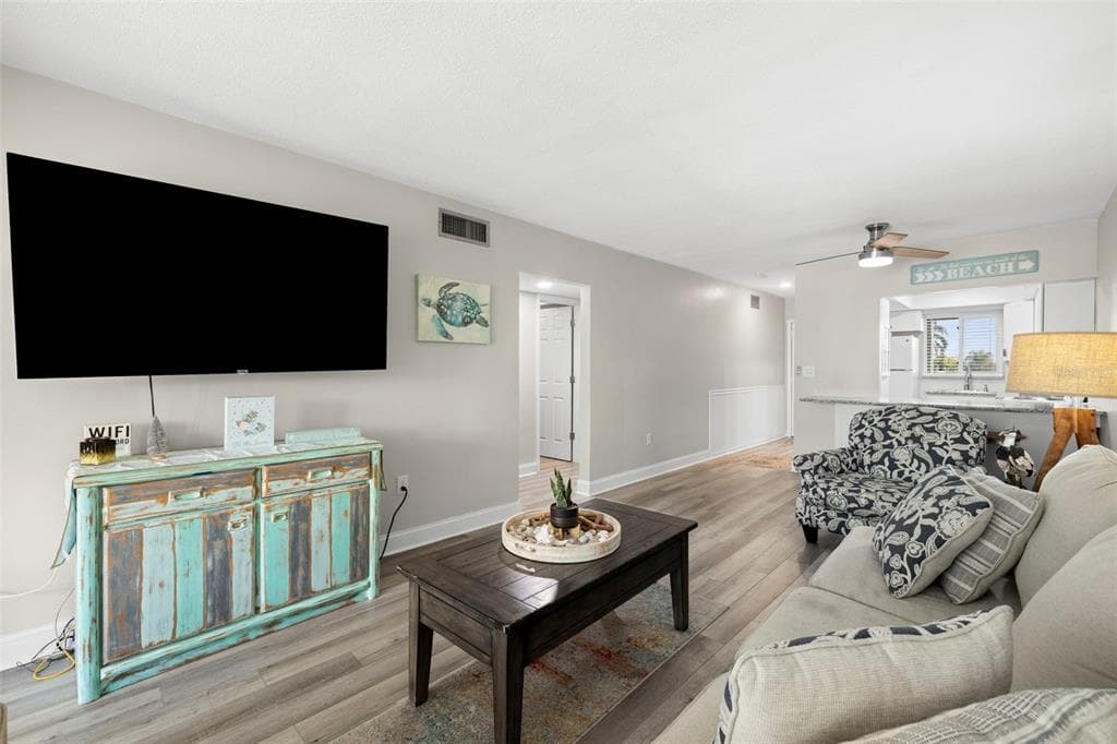 6767 SUNSET WAY # 206, ST PETE BEACH, FL 33706 — zdjęcie 4