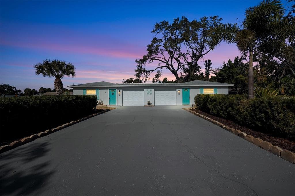 2227-2229 MONTCLAIR DRIVE # 1&2, SARASOTA, FL 34231 — zdjęcie 2
