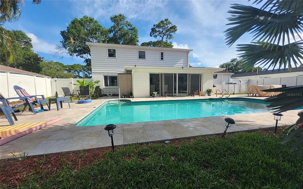 1279 86TH AVENUE N, ST PETERSBURG, FL 33702 — zdjęcie 4