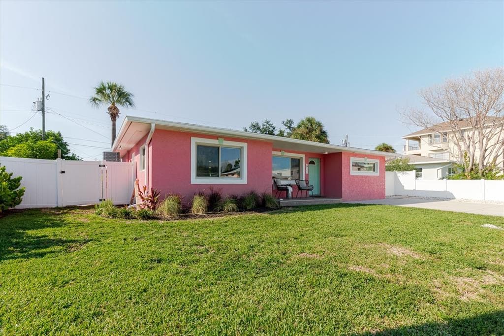411 87TH AVENUE, ST PETE BEACH, FL 33706 — zdjęcie 2