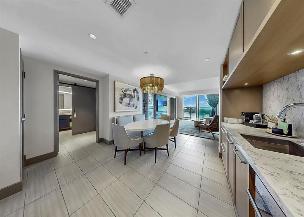 691 S GULFVIEW BOULEVARD # 1410, CLEARWATER BEACH, FL 33767 — zdjęcie 4