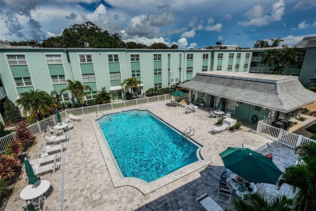 1706 BELLEAIR FOREST DRIVE # 322, BELLEAIR, FL 33756
