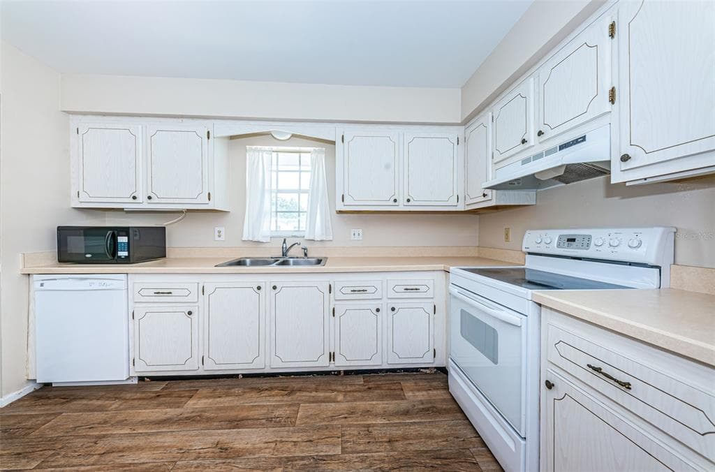 1706 BELLEAIR FOREST DRIVE # 322, BELLEAIR, FL 33756 — zdjęcie 5