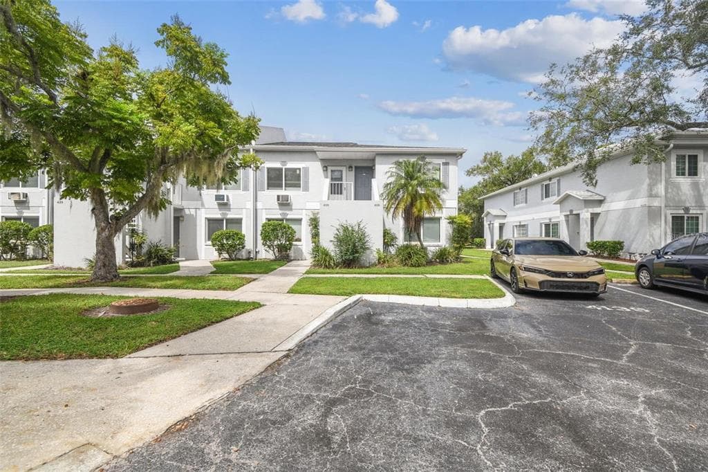 4131 DOLPHIN DRIVE # 4131, TAMPA, FL 33617
