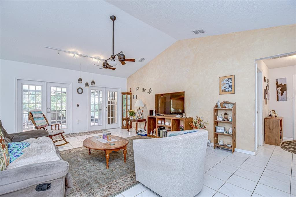 6911 OAKCREST WAY, ZEPHYRHILLS, FL 33542 — zdjęcie 5