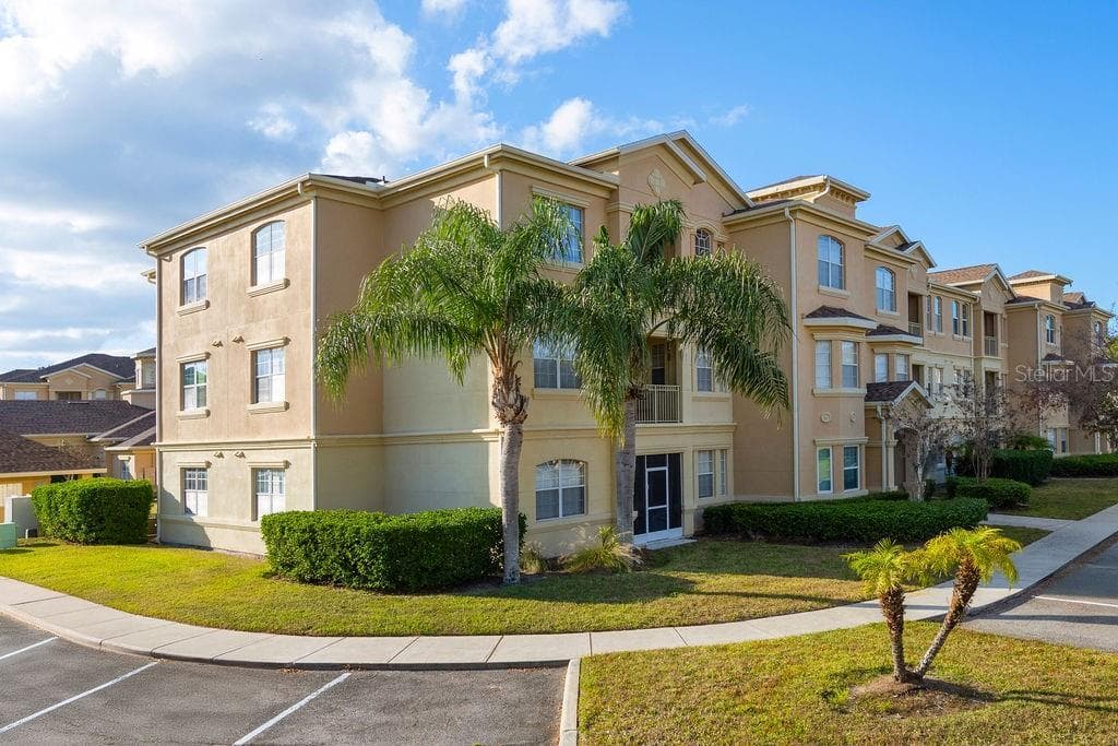 302 TERRACE RIDGE CIRCLE # 302, DAVENPORT, FL 33896
