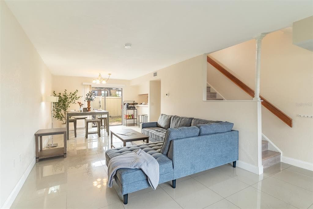 1836 N CRYSTAL LAKE DRIVE # 104, LAKELAND, FL 33801 — zdjęcie 3