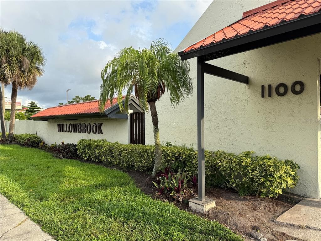 1100 E BAY DRIVE # 35, LARGO, FL 33770