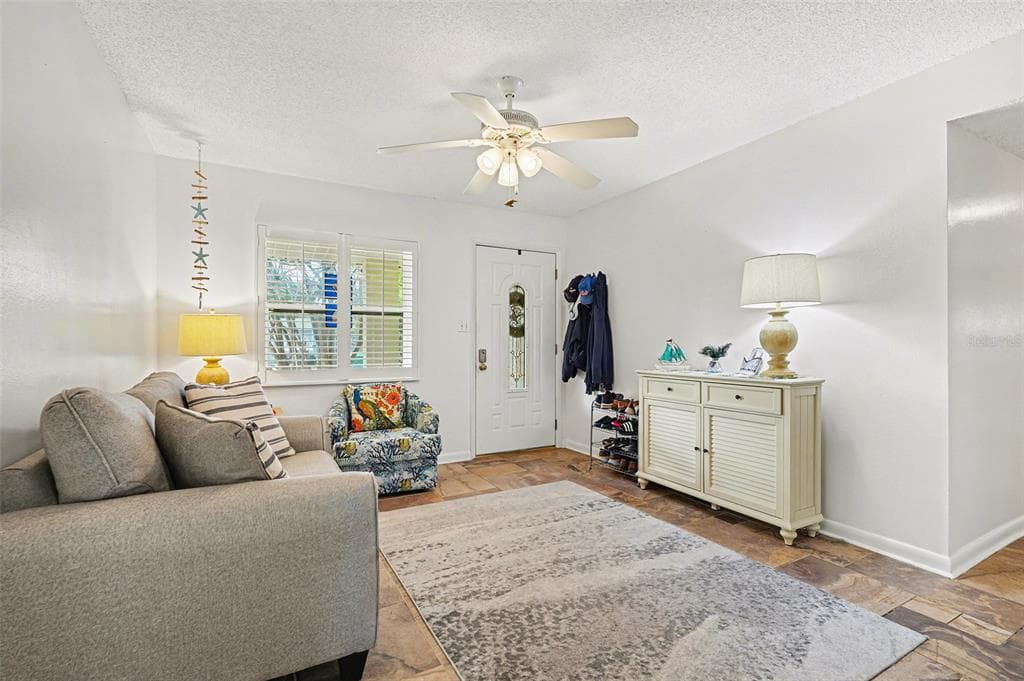 206 HARBOR DRIVE, CAPE CANAVERAL, FL 32920 — zdjęcie 2