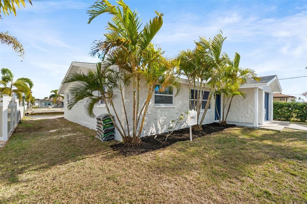 13804 VICTOR AVENUE, HUDSON, FL 34667 — zdjęcie 3