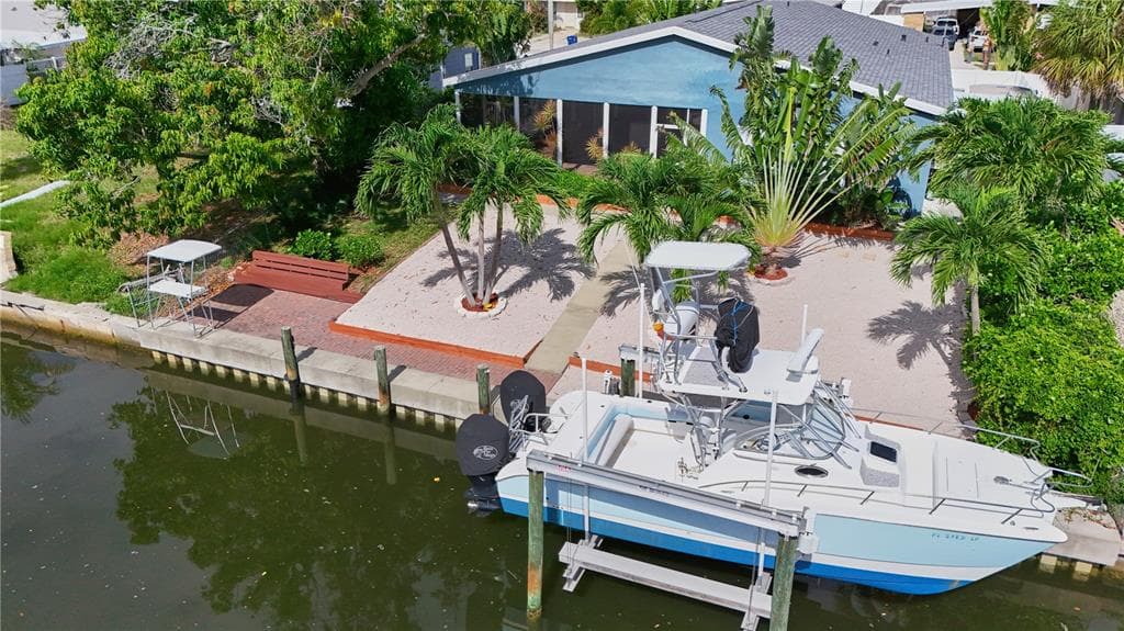 6811 GEORGIA AVENUE, BRADENTON, FL 34207