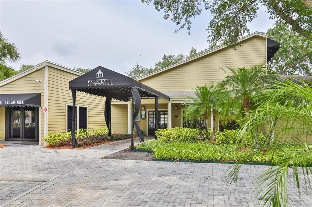 215 LAKE BROOK CIRCLE # 204, BRANDON, FL 33511 — zdjęcie 2