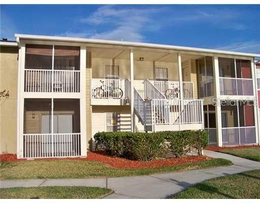 215 LAKE BROOK CIRCLE # 204, BRANDON, FL 33511