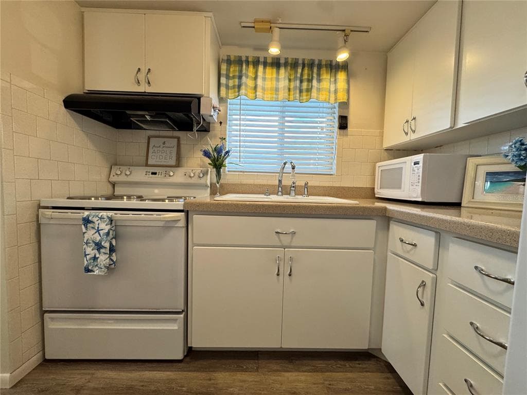 1826 SUNNY DRIVE # D26, BRADENTON, FL 34207 — zdjęcie 5