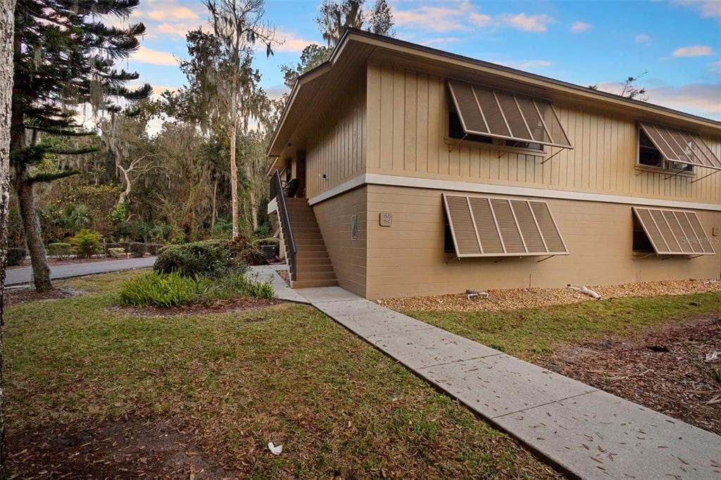 120 HIBISCUS WOODS COURT # 15C, DELTONA, FL 32725