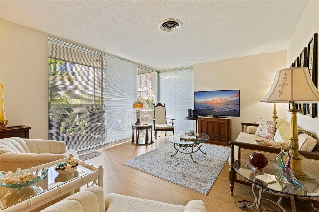 1036 NORTH SHORE DRIVE NE # 1, ST PETERSBURG, FL 33701 — zdjęcie 4