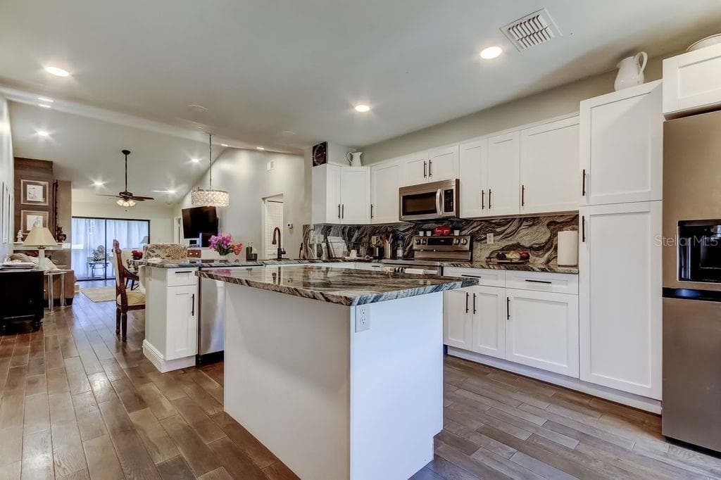 3163 LANDMARK DRIVE # 623, CLEARWATER, FL 33761 — zdjęcie 3