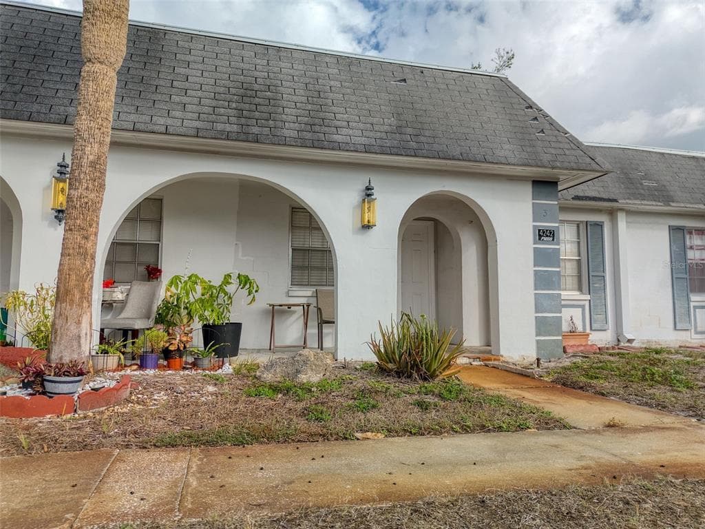 4242 REDCLIFF PLACE # C, NEW PORT RICHEY, FL 34652