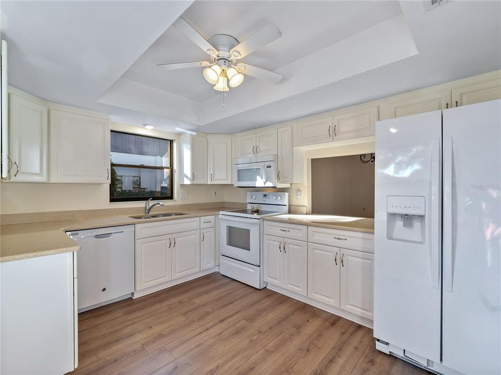 365 OAK HILL WAY # 32, SARASOTA, FL 34232 — zdjęcie 4